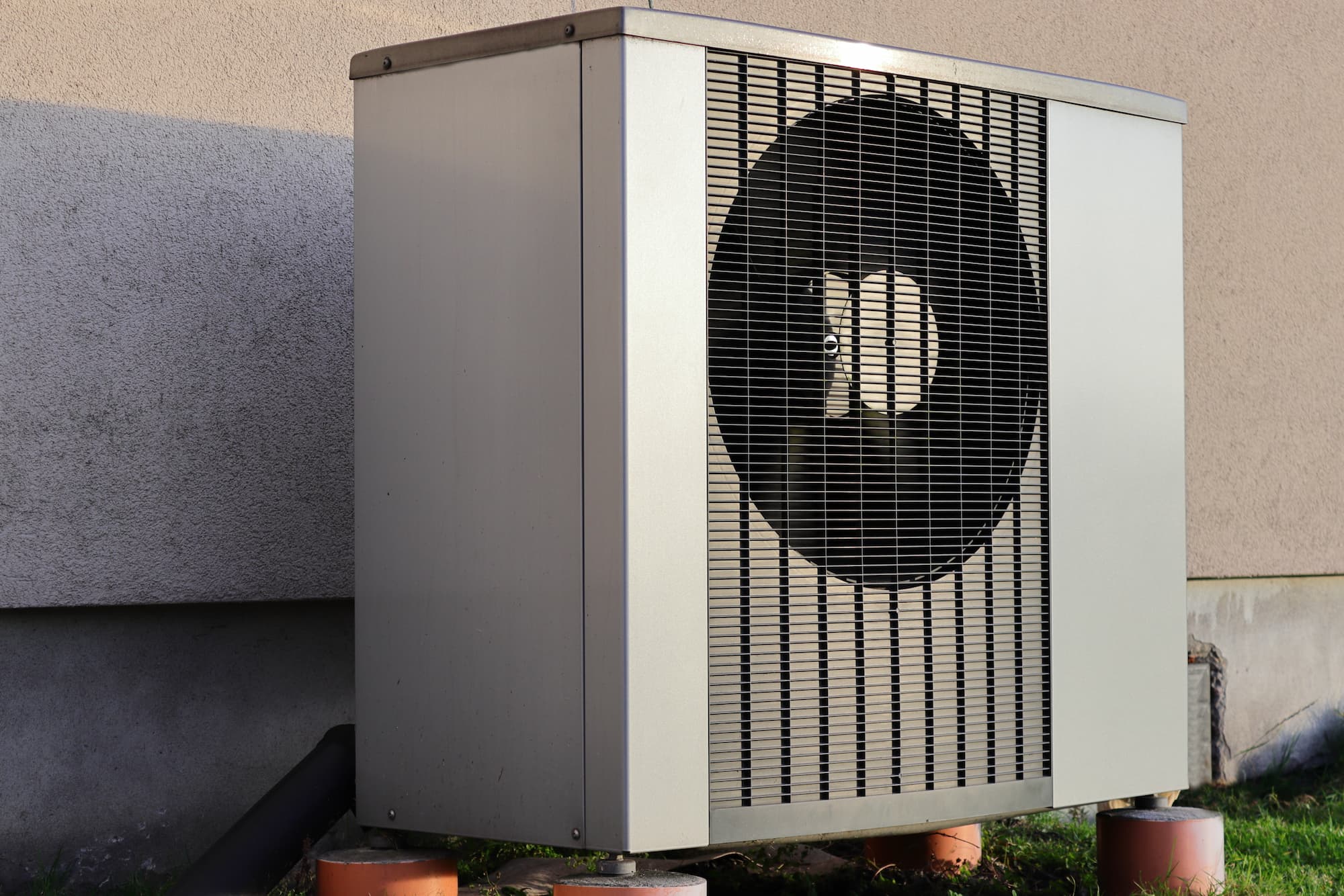 Pompe à chaleur air-eau : comment bien choisir son installation pour une maison ancienne ? Kingersheim